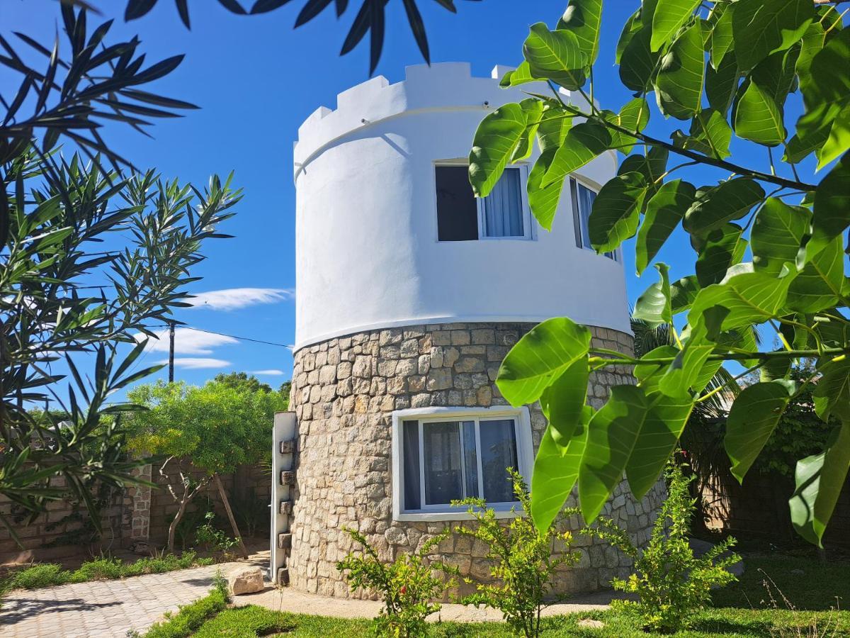 Aux 2 Metis Otel Toliara Dış mekan fotoğraf